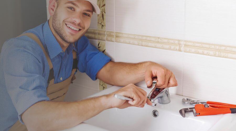 Handle or spout repair in Cedar Rapids, NE